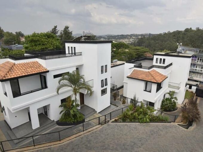 3 Bedroom, 3.5 Bathroom Furnished House for Rent – Kiyovu, Kigali